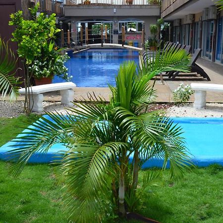 Beachfront Hotel Tramonto Jaco Bagian luar foto