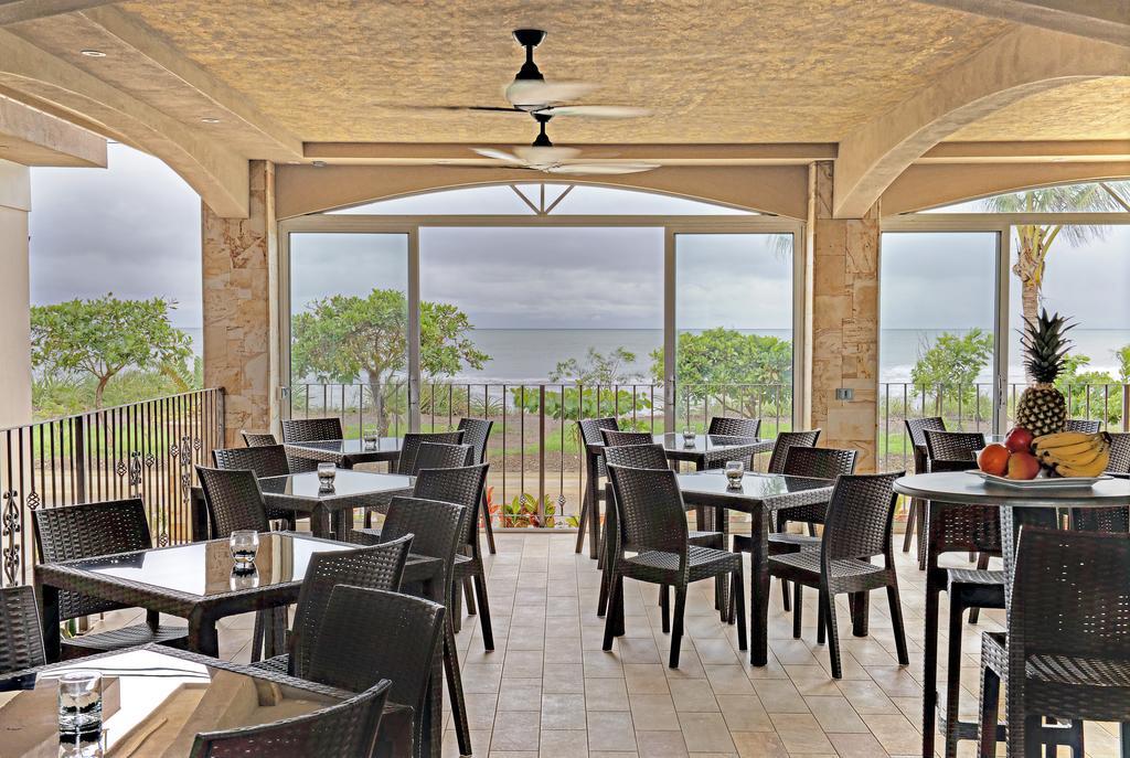 Beachfront Hotel Tramonto Jaco Bagian luar foto