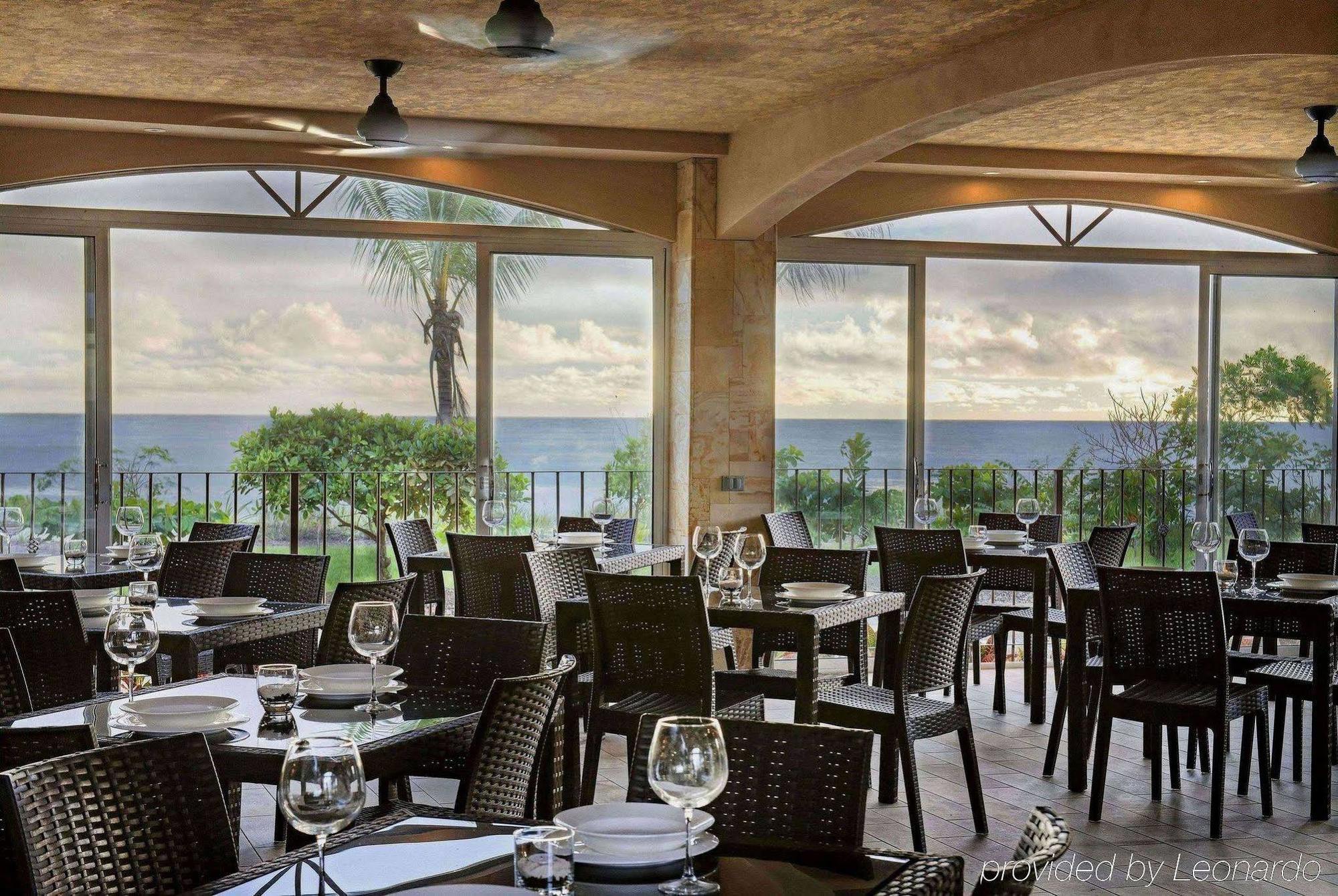 Beachfront Hotel Tramonto Jaco Bagian luar foto