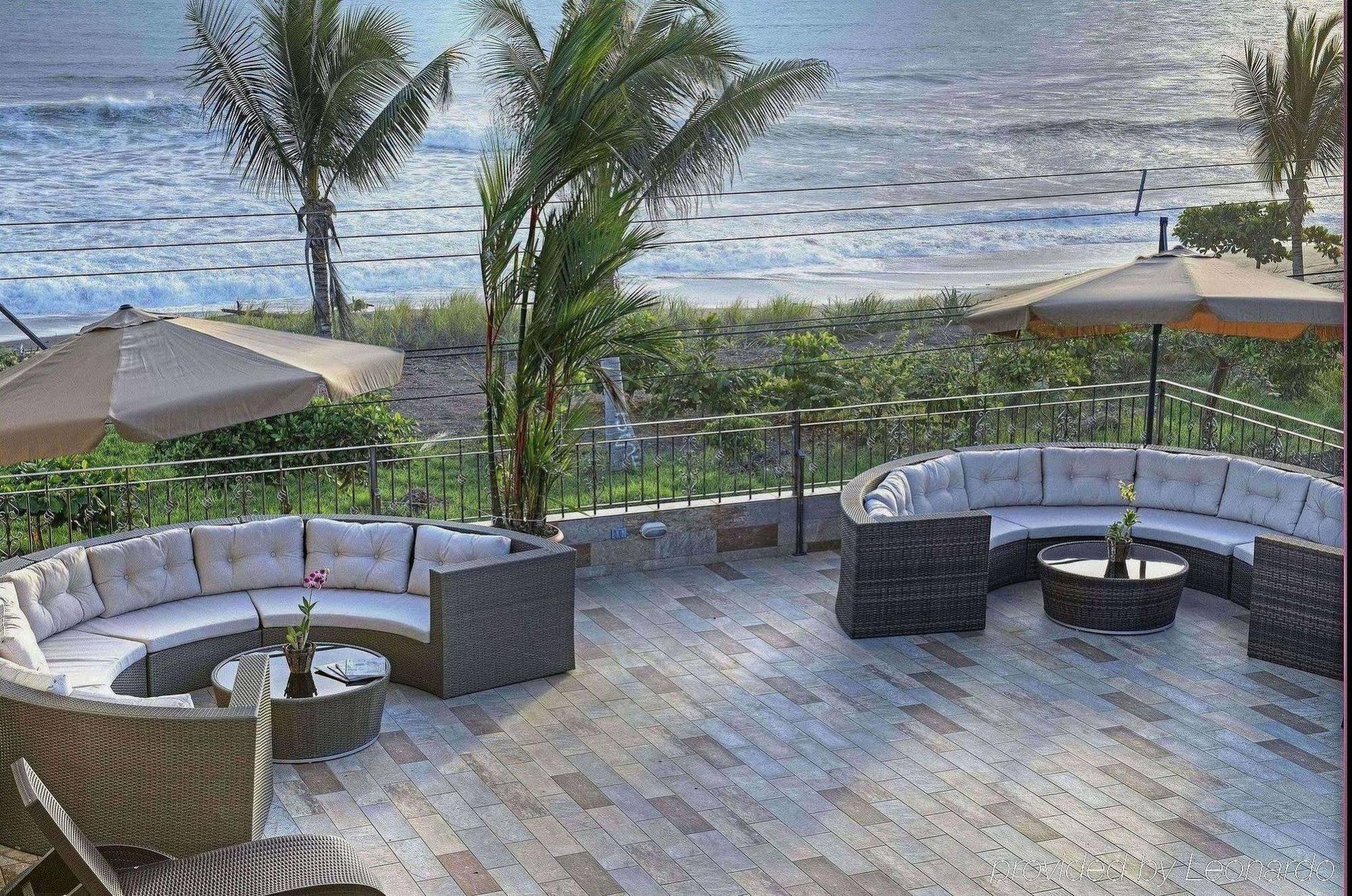 Beachfront Hotel Tramonto Jaco Bagian luar foto