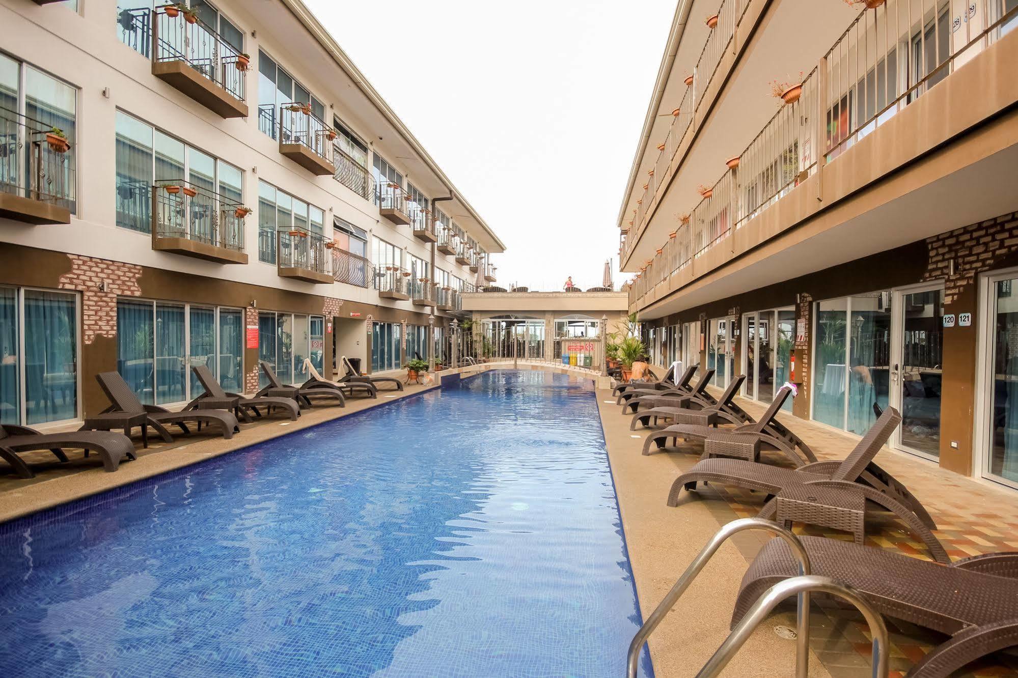 Beachfront Hotel Tramonto Jaco Bagian luar foto